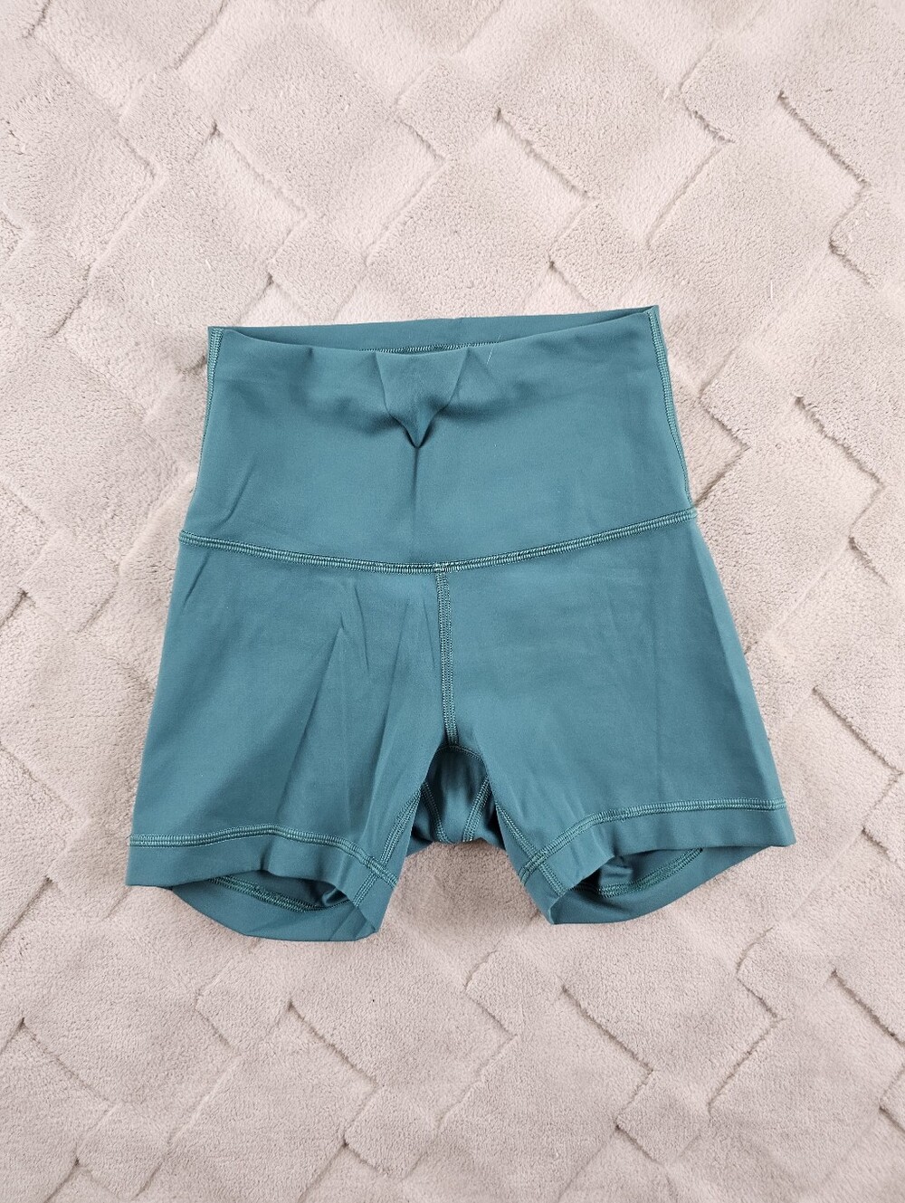 Lululemon Wunder Train High-Rise Short 4" Womens 2 Gym Yoga